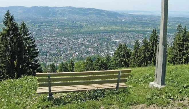 莉莉度假酒店 多恩比恩