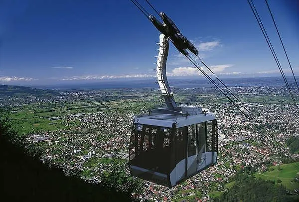 莉莉度假酒店 多恩比恩